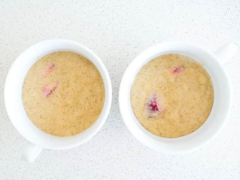 Szybkie ciasto w mikrofali: Prosty przepis bez pieczenia w 5 minut