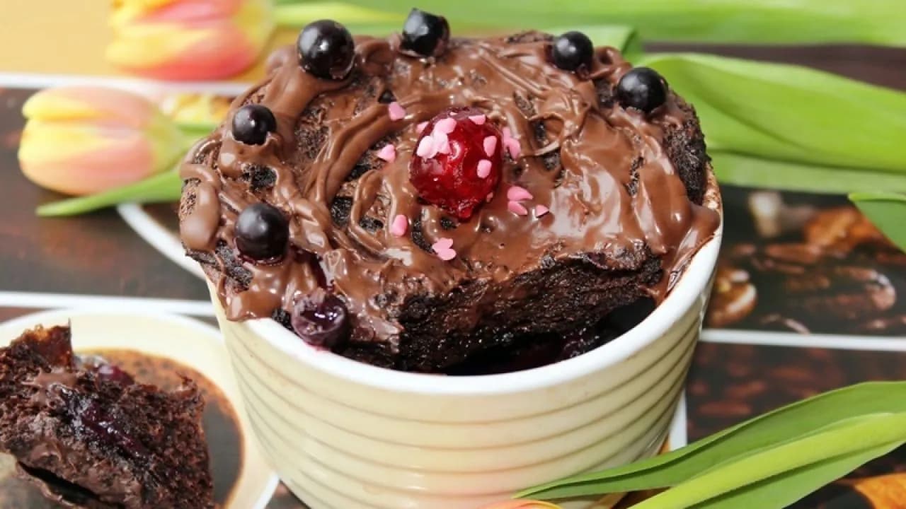 Pyszne babeczki w mikrofali w 5 minut bez pieczenia w piekarniku