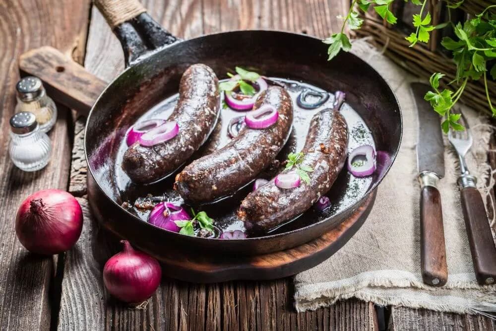 Jak zrobić kaszankę na grilla - proste przepisy i porady, które zaskoczą