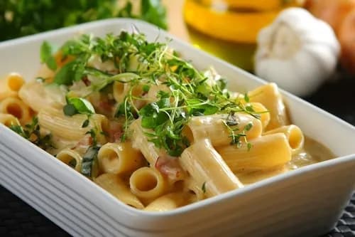 Szybki przepis na makaron penne z cukinią – zdrowe danie na obiad