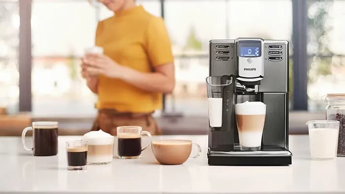 Ile kalorii ma kawa cappuccino? Zaskakujące różnice w kaloryczności