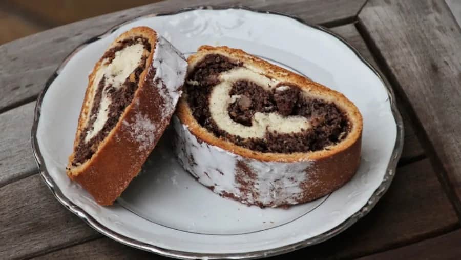 Jak przechowywać makowiec: 3 skuteczne metody na świeżość