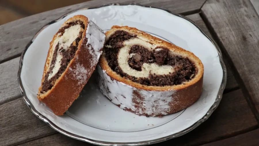 Jak przechowywać makowiec: 3 skuteczne metody na świeżość