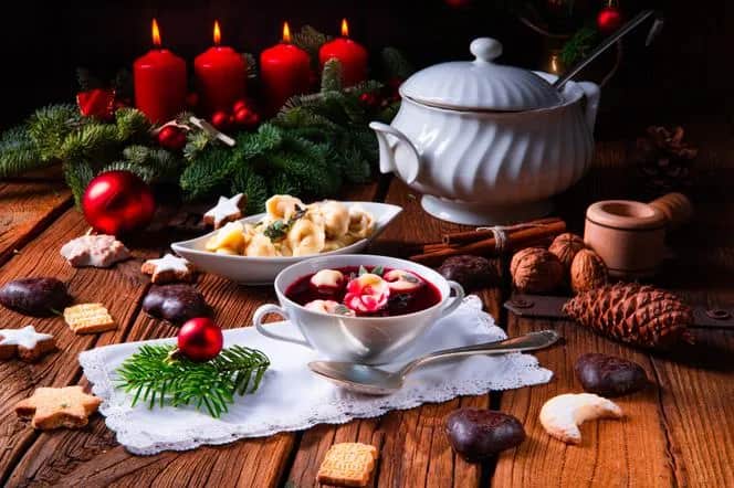 Co ugotować na Wigilię? Przepisy na tradycyjne potrawy, które zachwycą