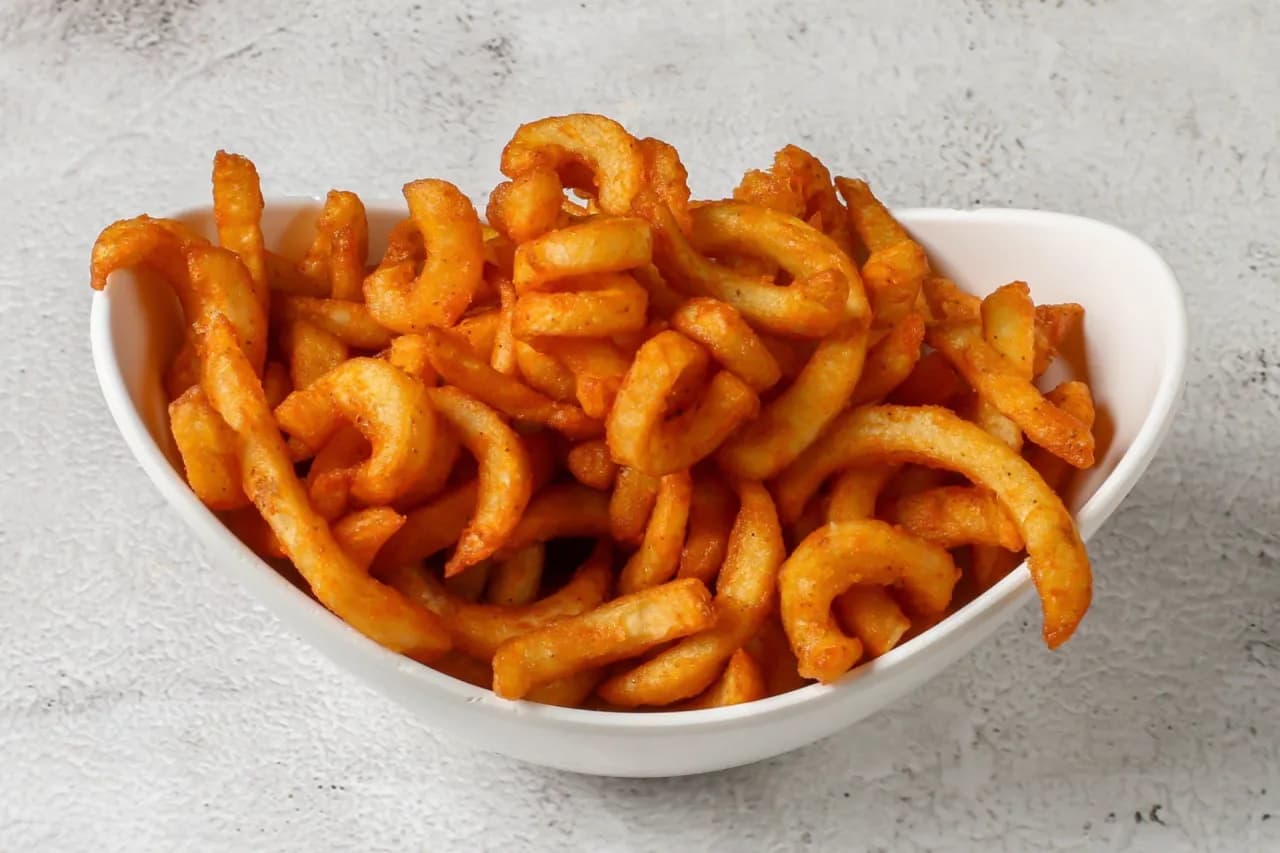 Ile kosztują zakręcone frytki w maku? Ceny i promocje w McDonald's