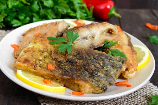 Jak zrobić karpia na patelni - proste przepisy i najczęstsze błędy