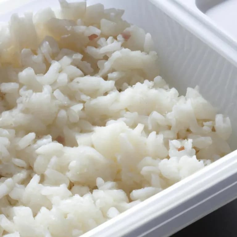 Prosty sposób na idealny ryż w mikrofali bez kluchowania i zalewania