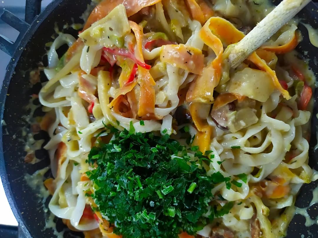 Pyszne przepisy na makaron konjac penne, które zaskoczą Twoje podniebienie