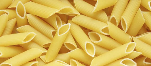 Penne: Odkryj sekrety idealnego makaronu i najlepsze przepisy